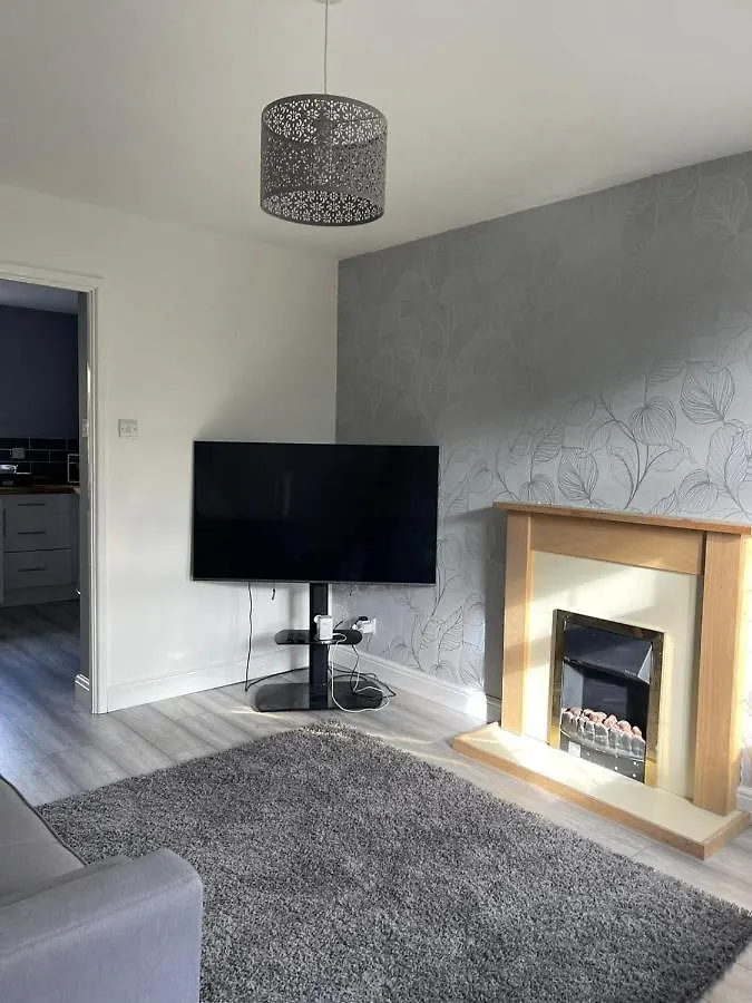 Lakeside View 2 Bedroom House Birmingham 0*,  United Kingdom