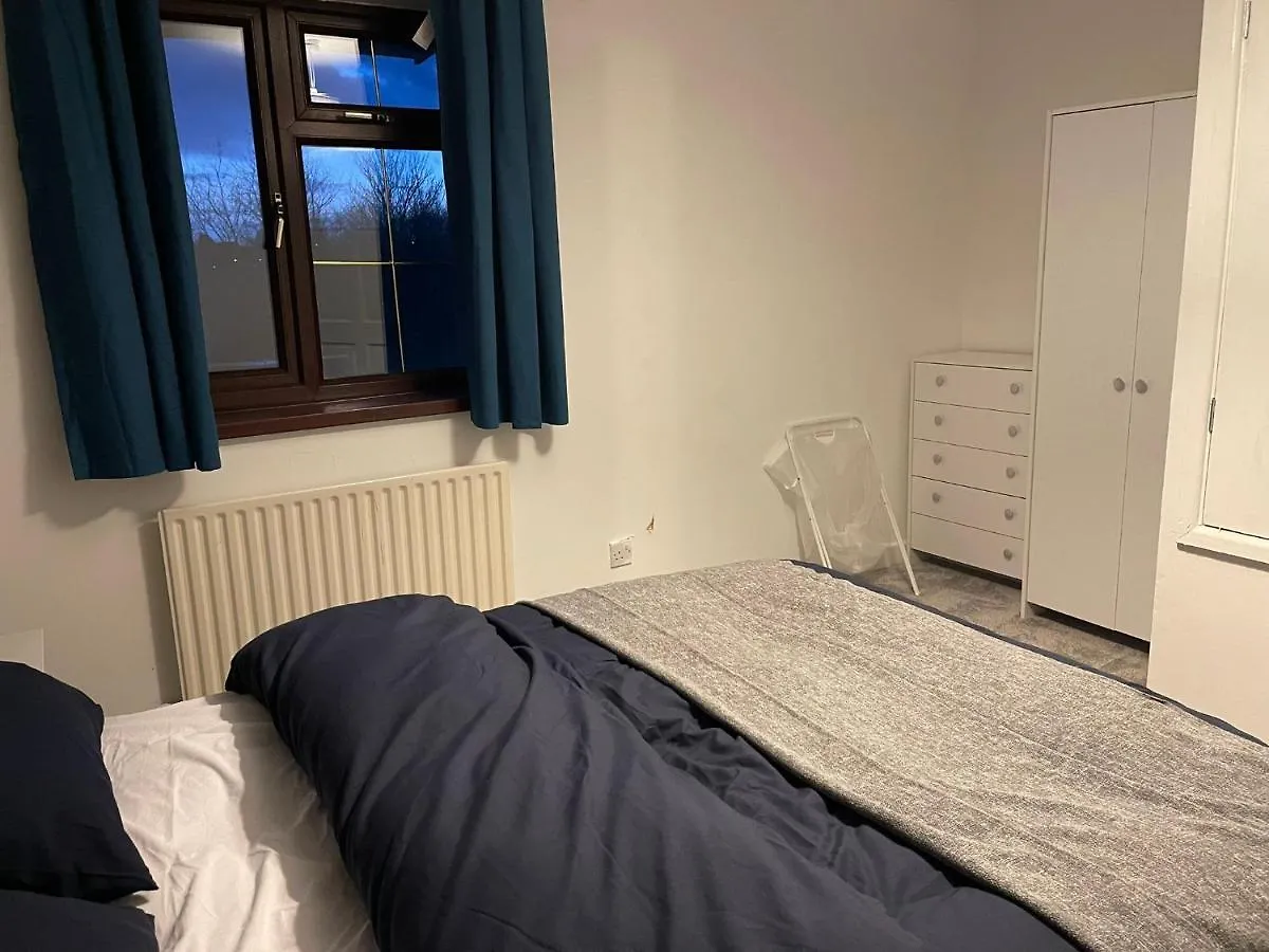 Apartment Lakeside View 2 Bedroom House Birmingham